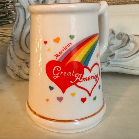 Vintage Marriott's Great America Heart Rainbow Toothpick Holder Made in Korea - Picture 4 of 7